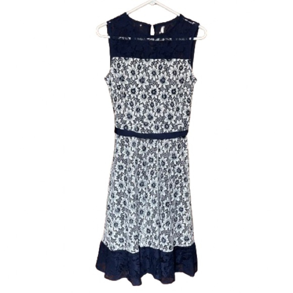Gabby Skye Lace Floral Blue White Dress Size 6